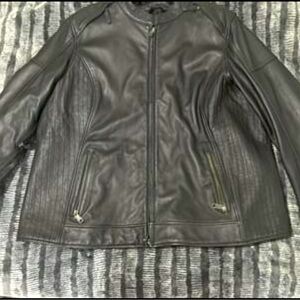 Harley Davidson leather jacket. Women’s